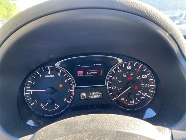Used 2015 Nissan Altima 2.5 S w/ Power Driver Seat Package FWD image 17