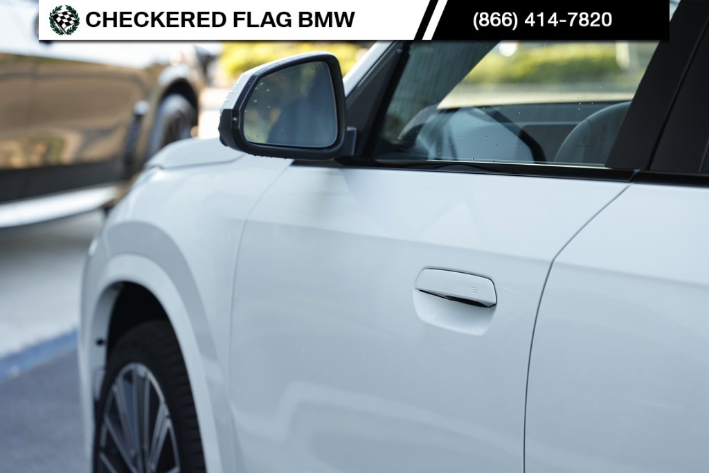 Certified 2025 BMW X1 xDrive28i w/ Technology Package image 11