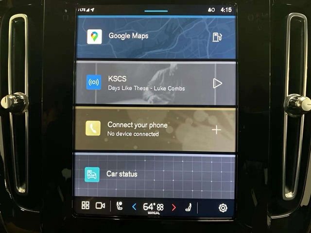 Used 2025 Volvo XC40 B5 Plus image 38