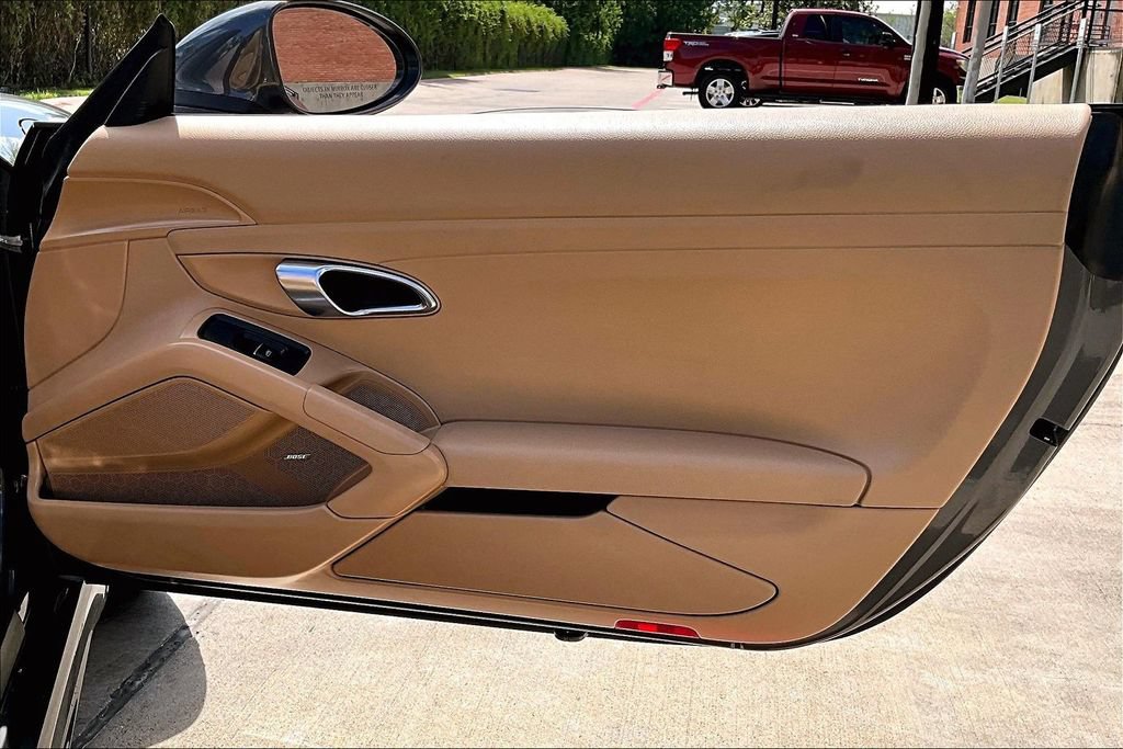 Used 2017 Porsche 718 Boxster RWD image 25