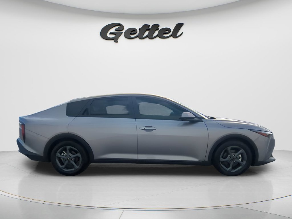 Used 2025 Kia K4 FWD image 4