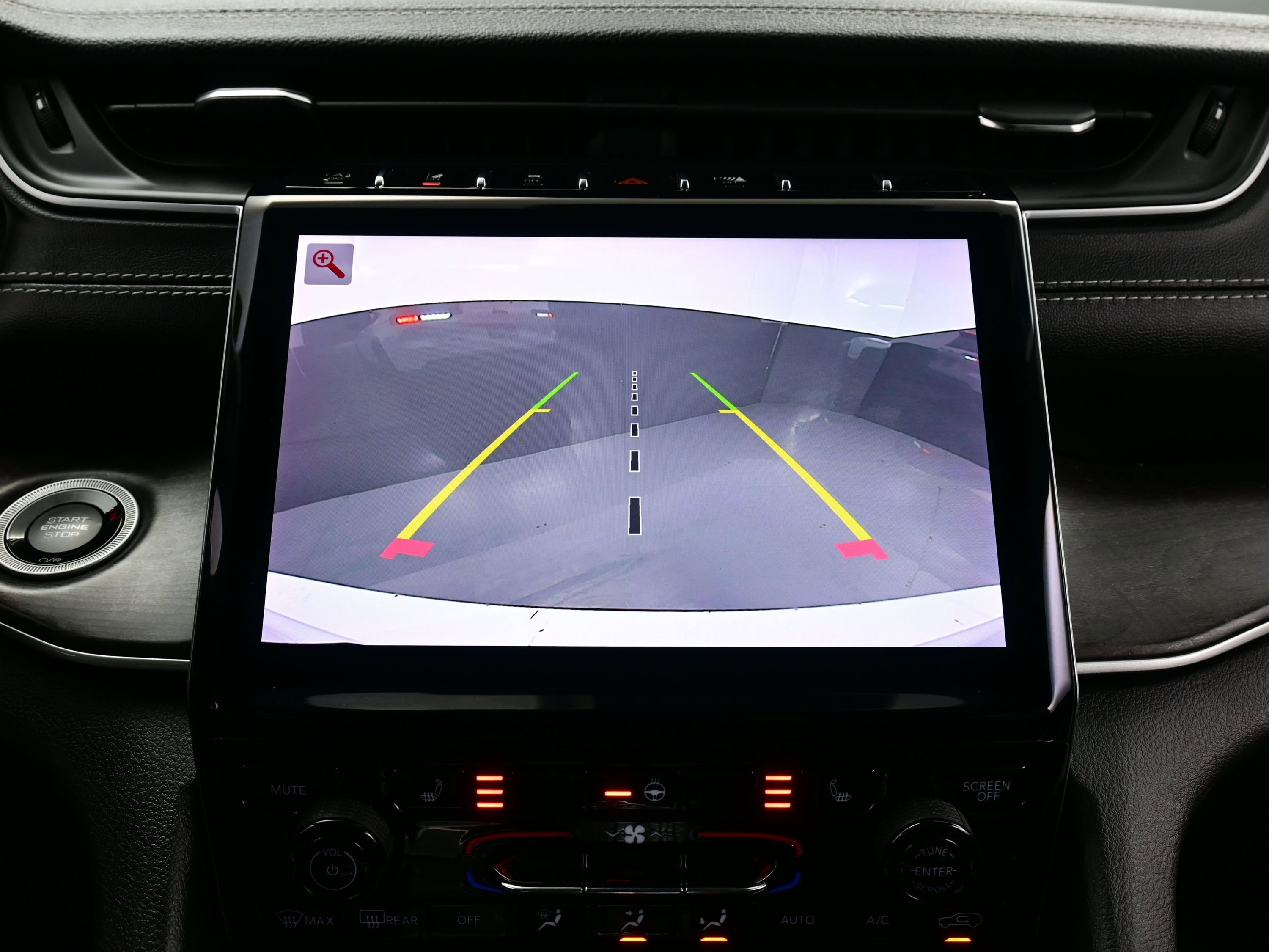 Used 2023 Jeep Grand Cherokee L Limited w/ Black Appearance Package image 21