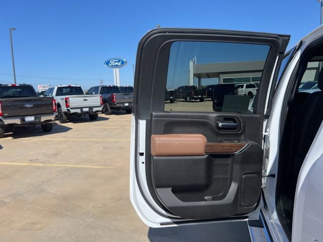 Used 2022 Chevrolet Silverado 2500 High Country w/ Safety Package II image 17