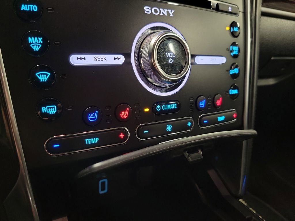 Used 2018 Ford Explorer Platinum AWD/4WD image 18