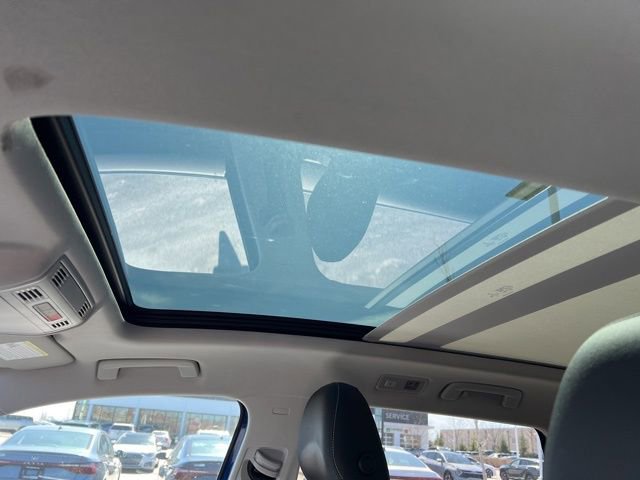 Used 2022 Volkswagen Taos SEL image 27