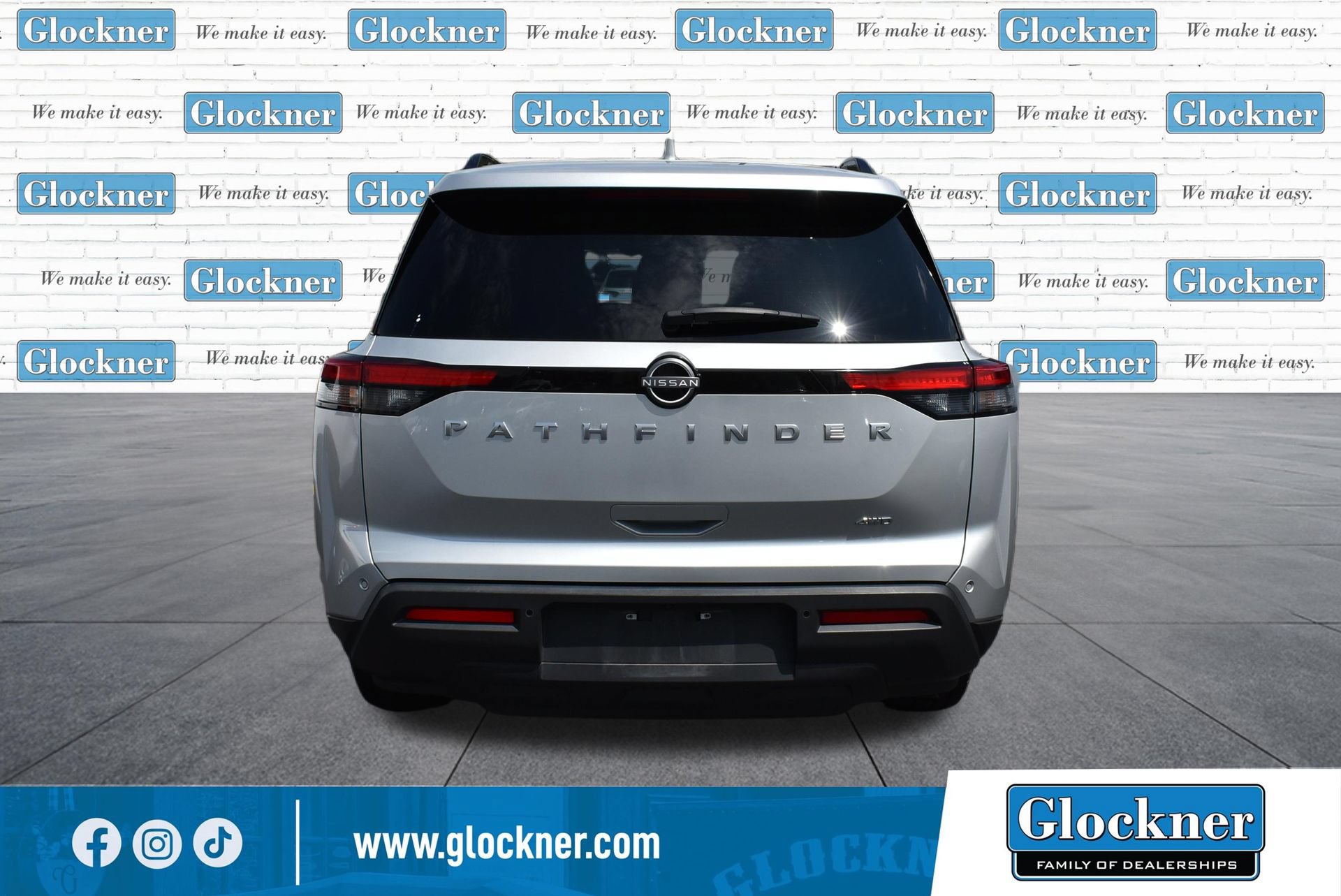 Used 2025 Nissan Pathfinder SV AWD/4WD image 7