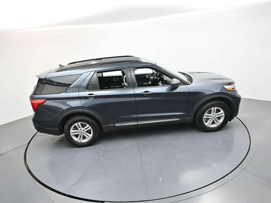 Used 2023 Ford Explorer XLT w/ Equipment Group 202A AWD/4WD image 48