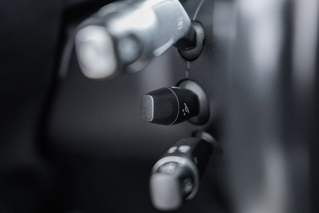 Used 2019 Tesla Model S Long Range image 30