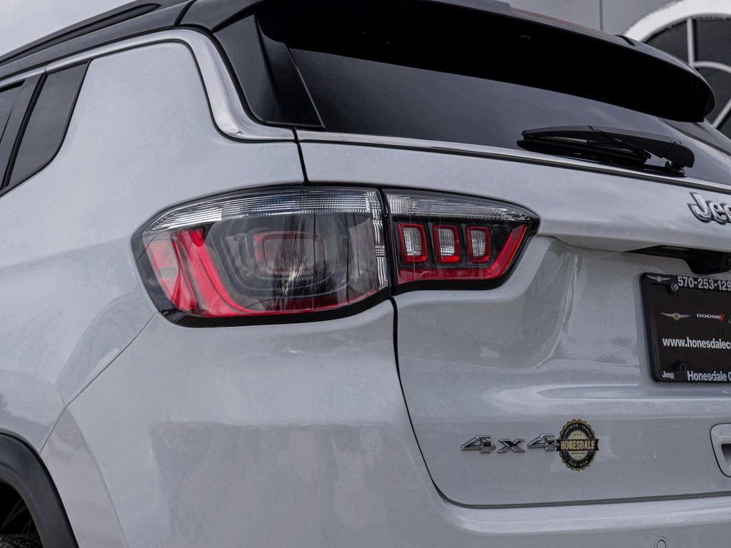 New 2026 Jeep Compass Limited image 16