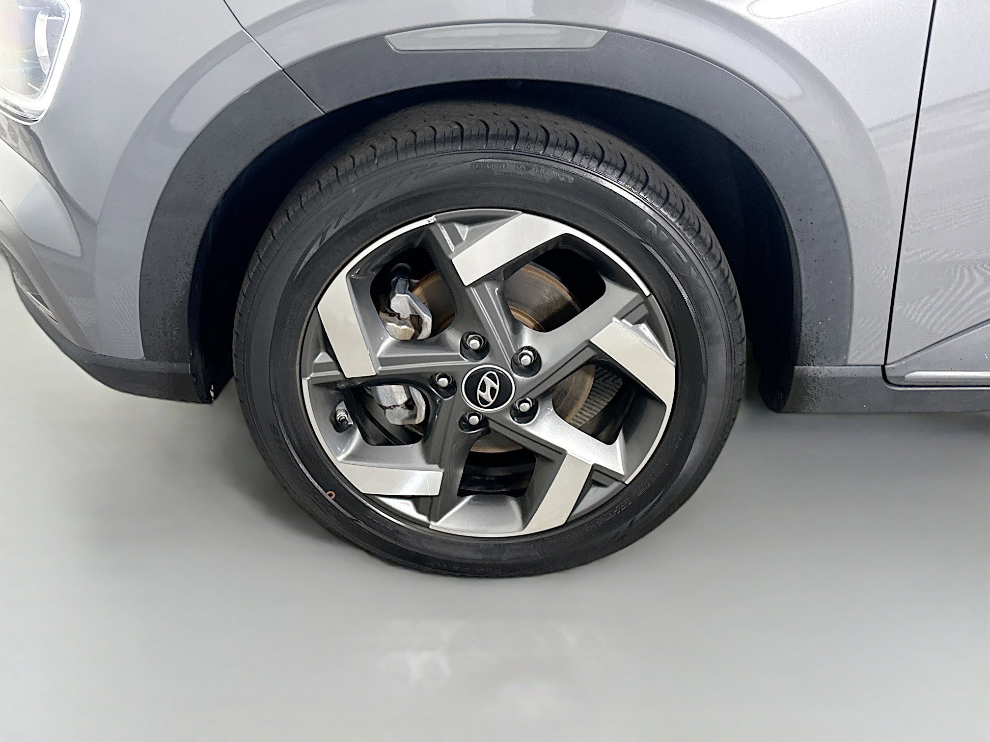 Used 2022 Hyundai Venue Limited w/ Cargo Package FWD image 38