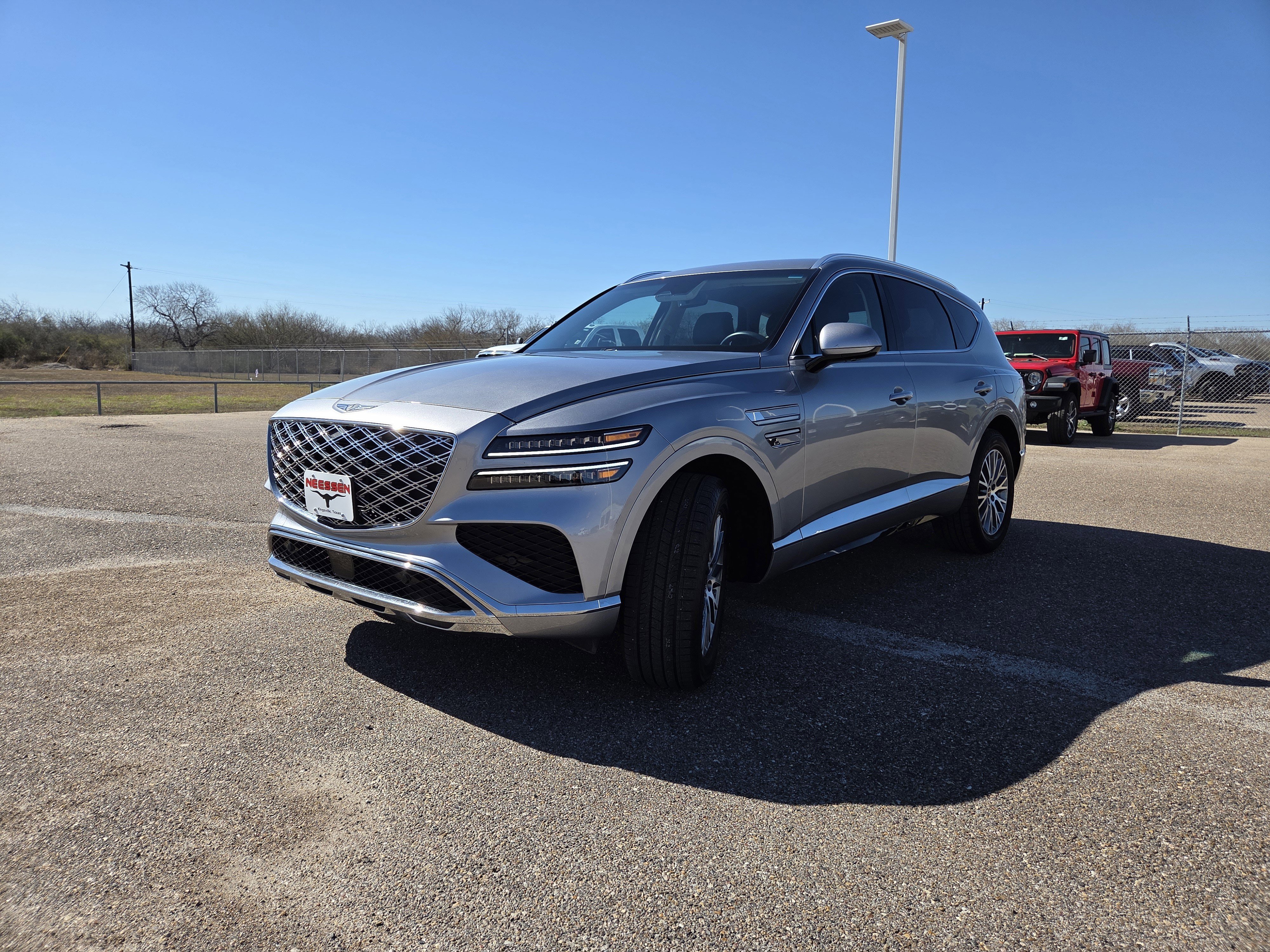 Used 2025 Genesis GV80 2.5T Standard image 3