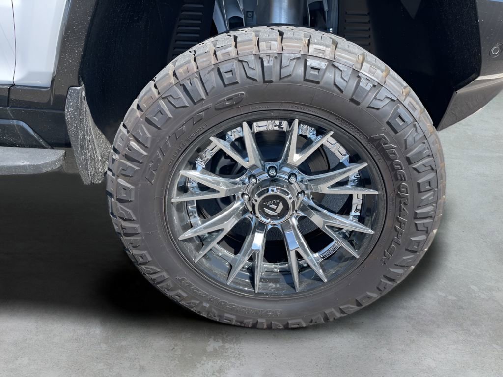 New 2025 GMC Hummer EV 2X image 42