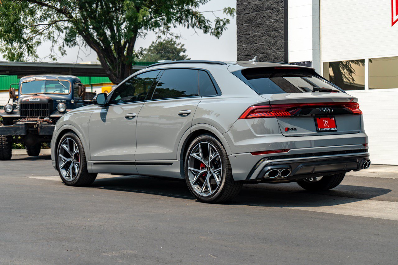 Used 2023 Audi SQ8 Prestige AWD/4WD image 25