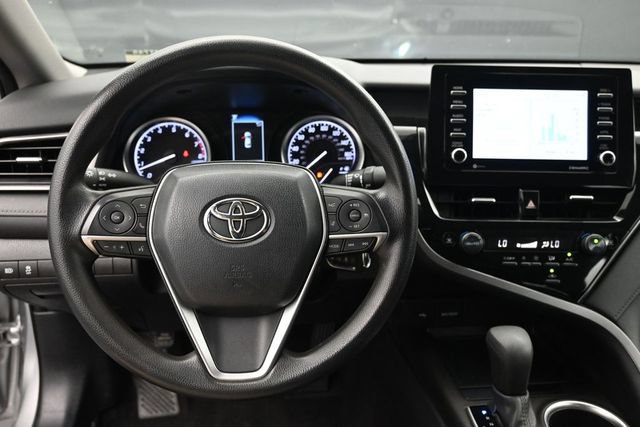 Used 2022 Toyota Camry LE FWD image 11