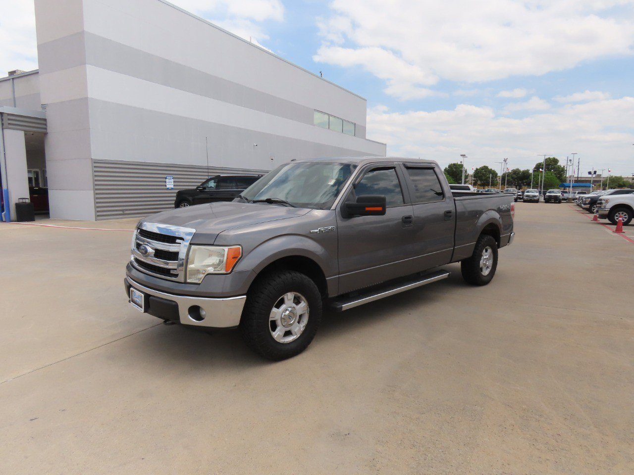 Used 2014 Ford F150 XLT w/ Equipment Group 301A Mid AWD/4WD image 2