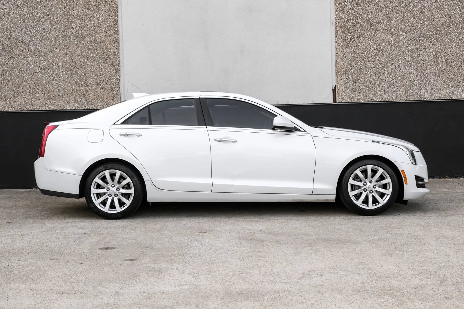 Used 2018 Cadillac ATS 2.0T Sedan RWD image 4