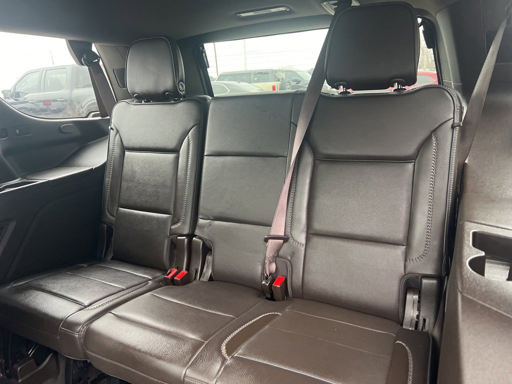 Used 2021 GMC Yukon Denali w/ Denali Premium Package image 10
