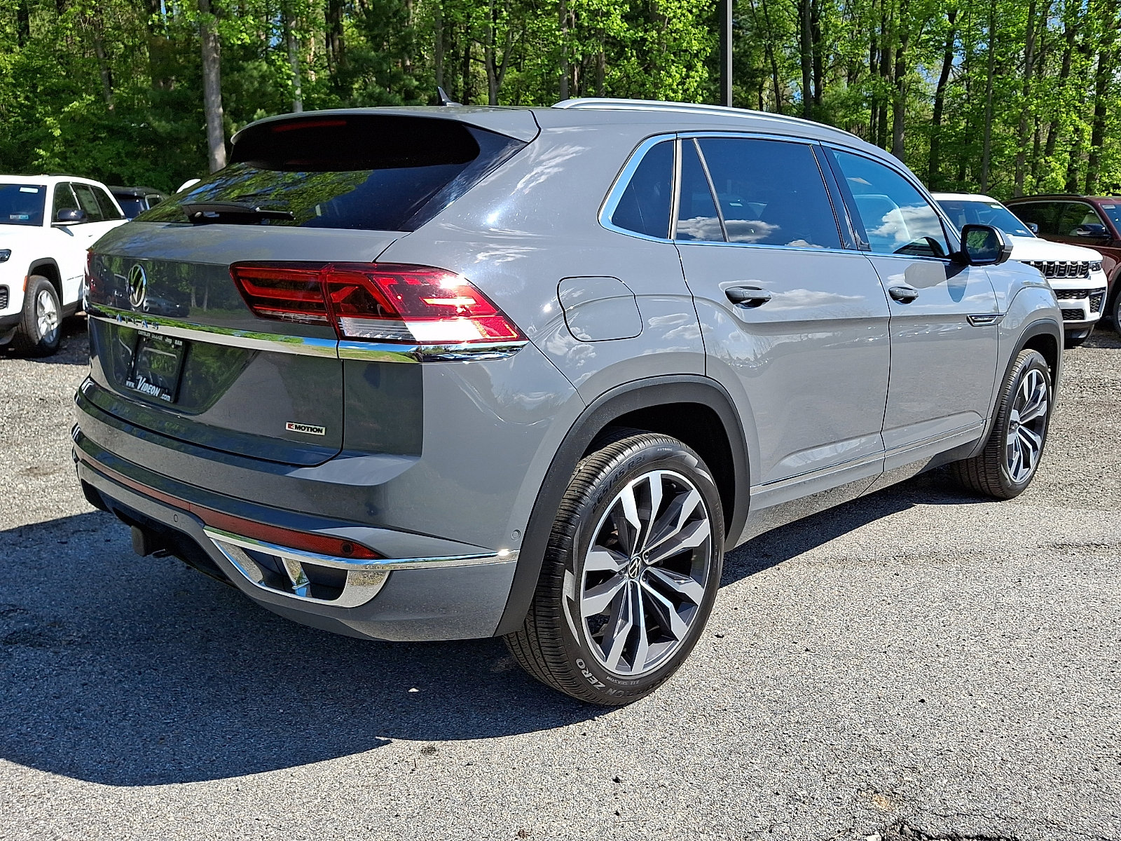 Used 2022 Volkswagen Atlas Cross Sport SEL Premium R-Line AWD/4WD image 6