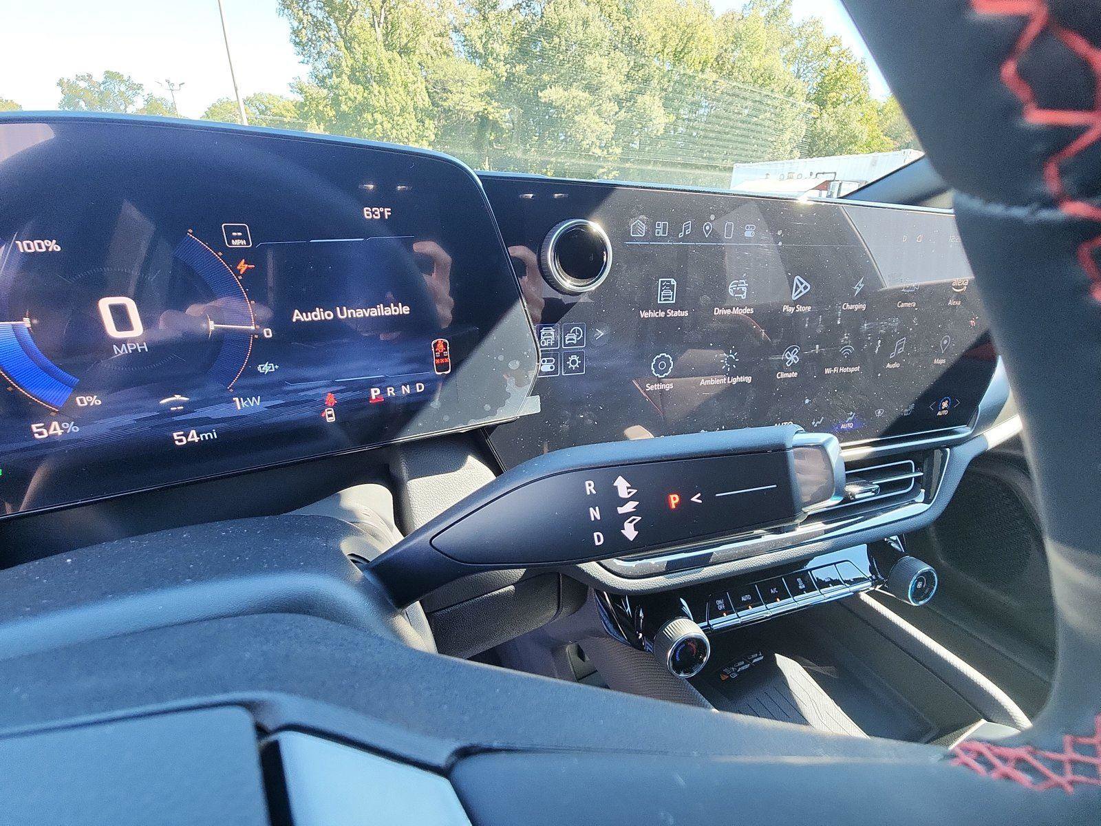 New 2025 Chevrolet Equinox EV RS AWD/4WD image 19