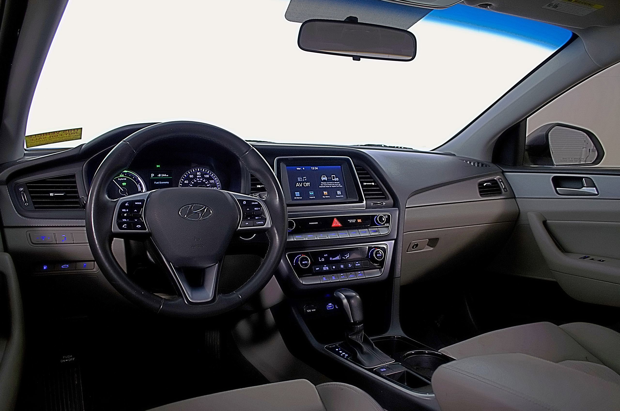 Used 2018 Hyundai Sonata SE image 12