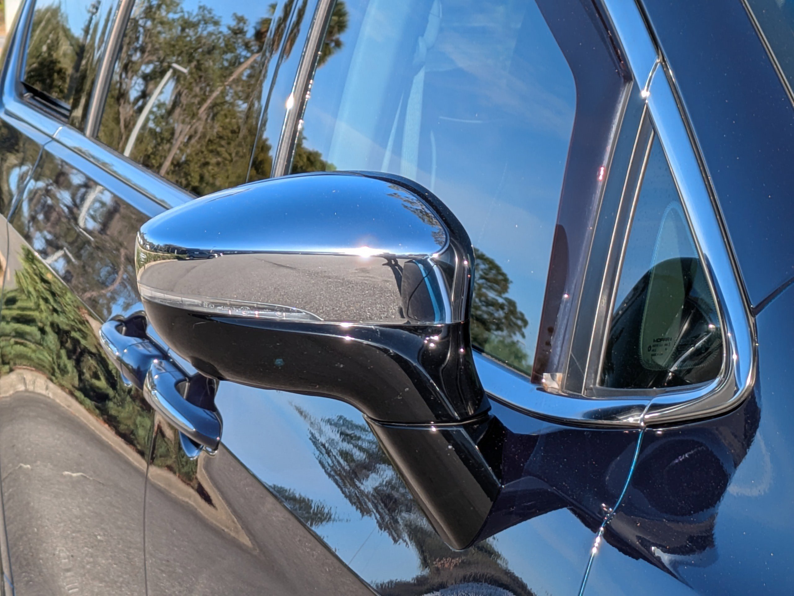 Used 2023 Chrysler Pacifica Limited image 12