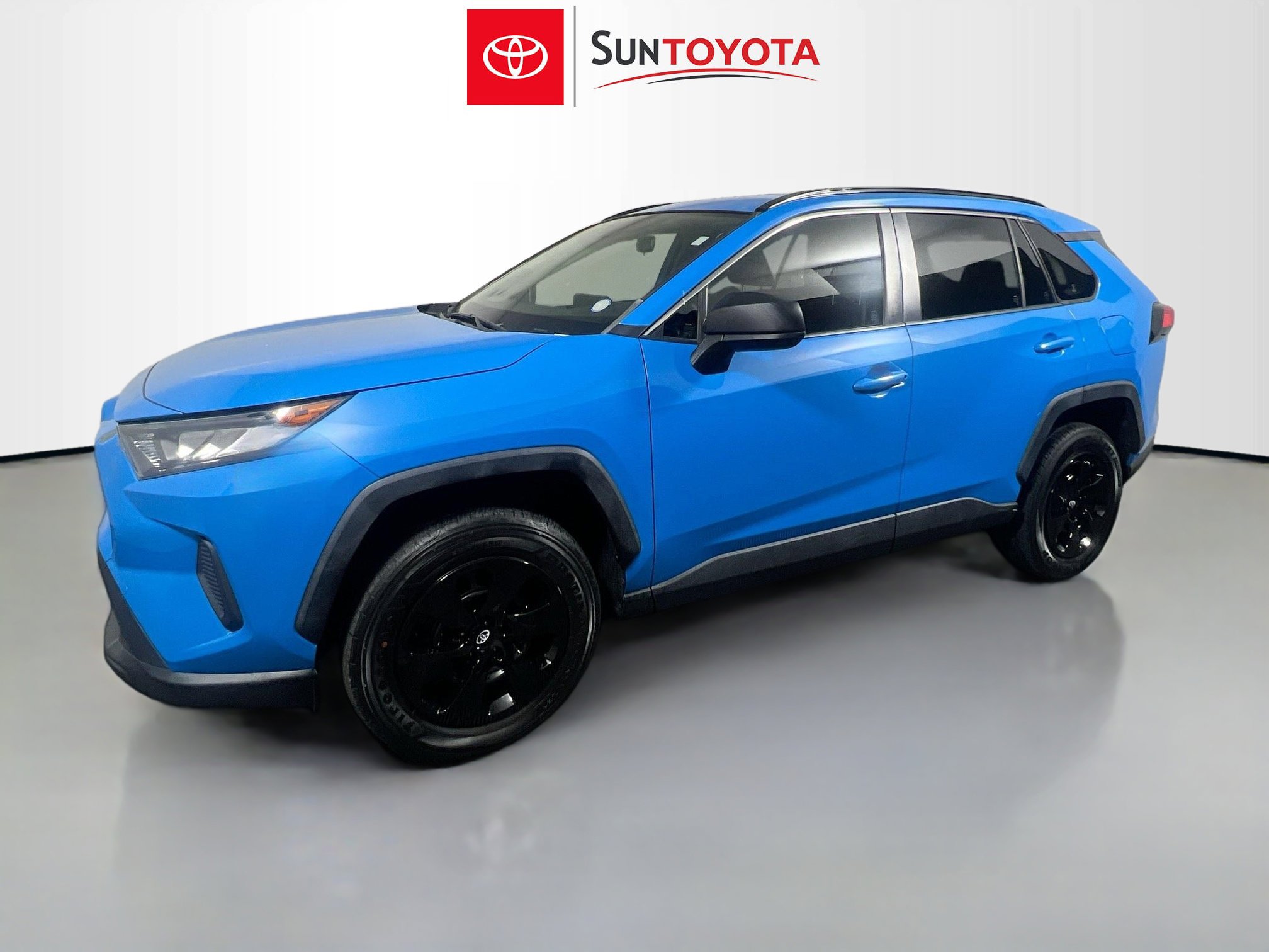 Used 2020 Toyota RAV4 LE image 9