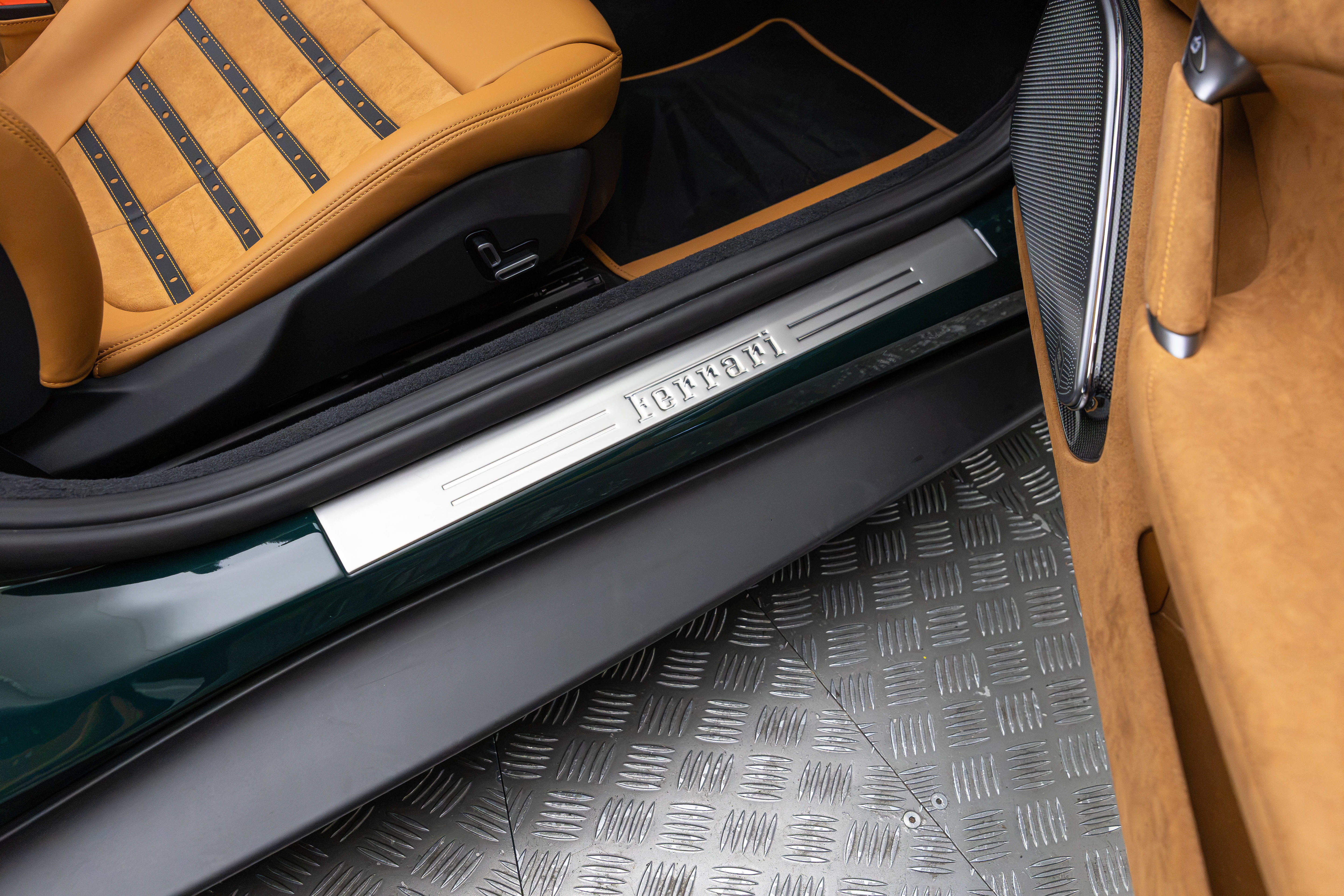 Certified 2025 Ferrari Roma Spider RWD image 48