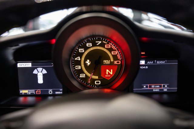Used 2018 Ferrari 488 GTB RWD image 42