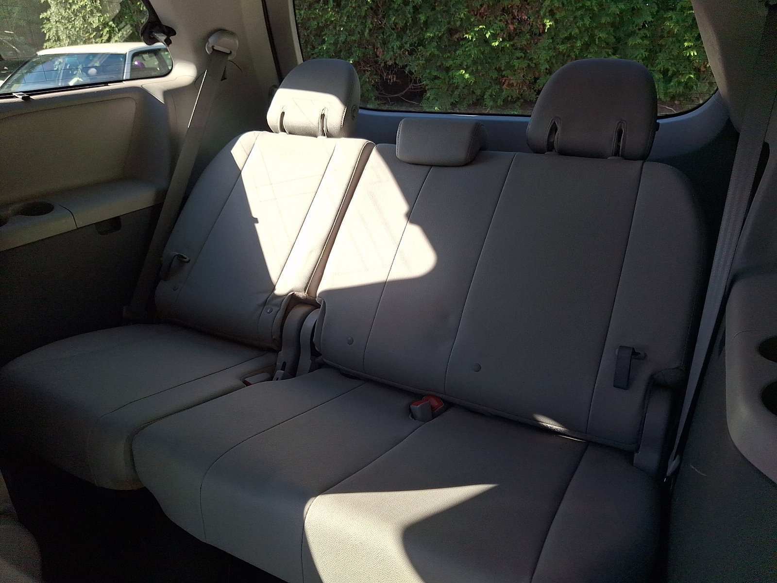 Used 2016 Toyota Sienna XLE w/ XLE Navigation Package FWD image 10