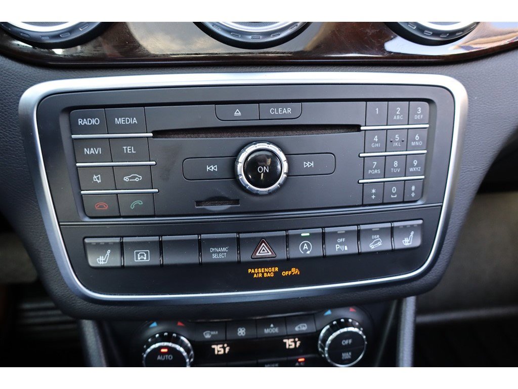 Used 2017 Mercedes-Benz GLA 250 4MATIC image 30