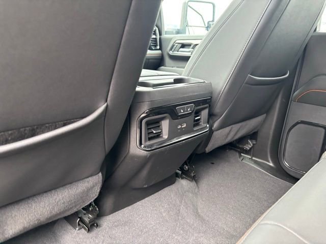 Used 2024 GMC Sierra 2500 AT4 w/ AT4 Premium Plus Package image 32