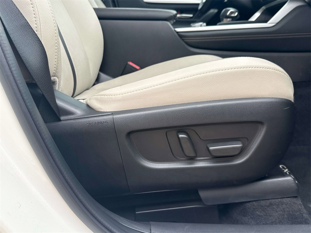 Certified 2024 MAZDA CX-90 Plug-In Hybrid w/ Preferred image 15