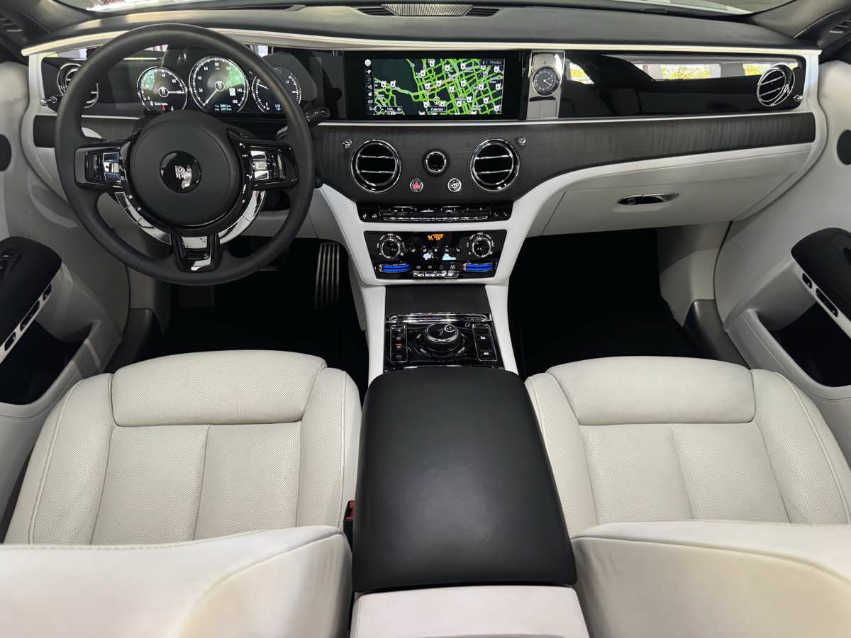 Used 2022 Rolls-Royce Ghost w/ Ghost Package AWD/4WD image 23