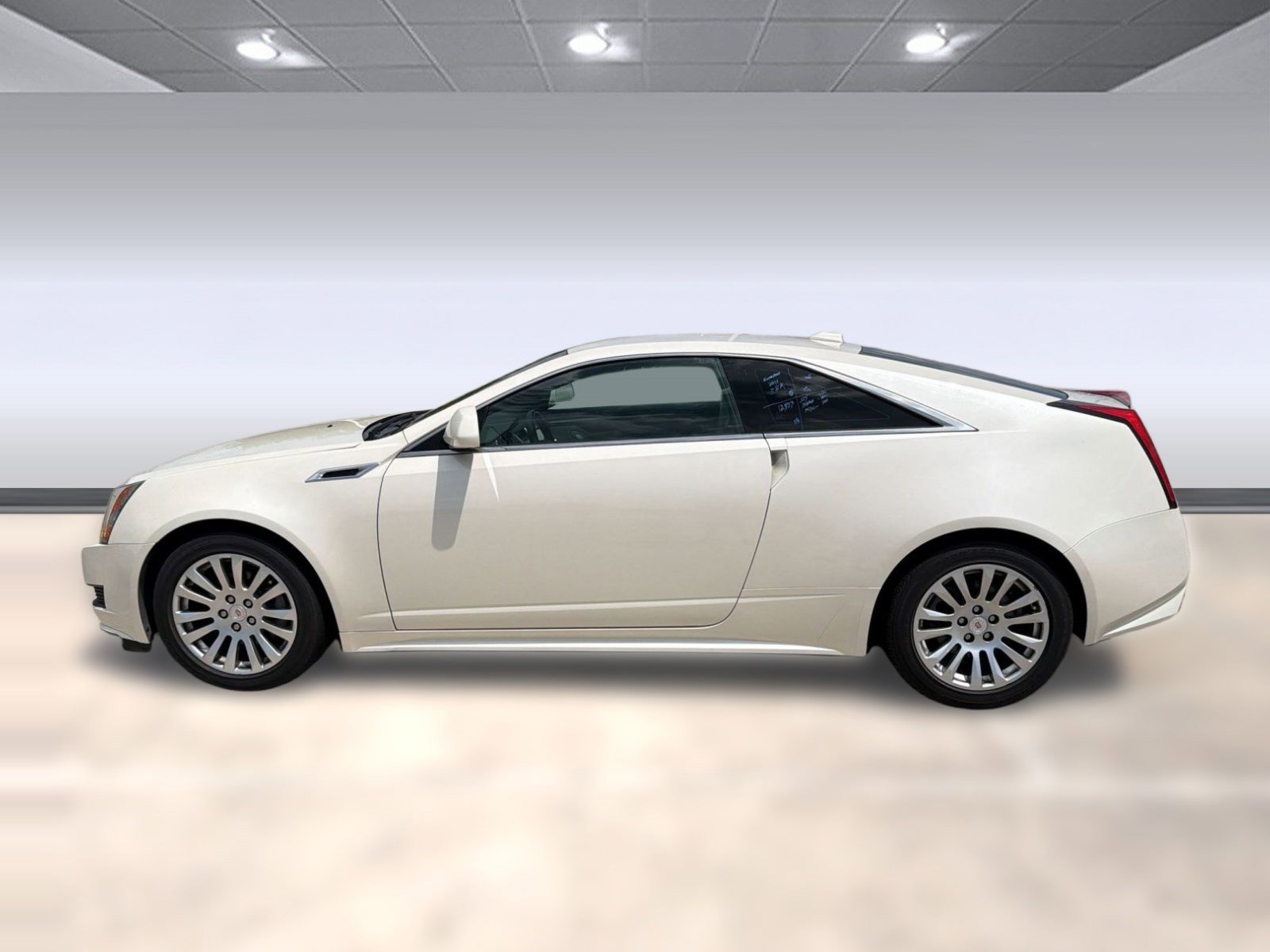 Used 2013 Cadillac CTS Coupe RWD image 2