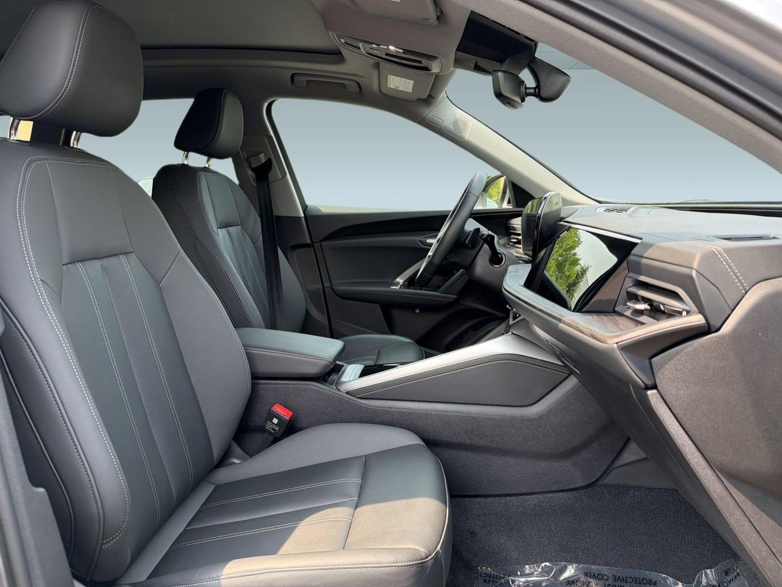Certified 2025 Audi Q5 Premium Plus AWD/4WD image 24