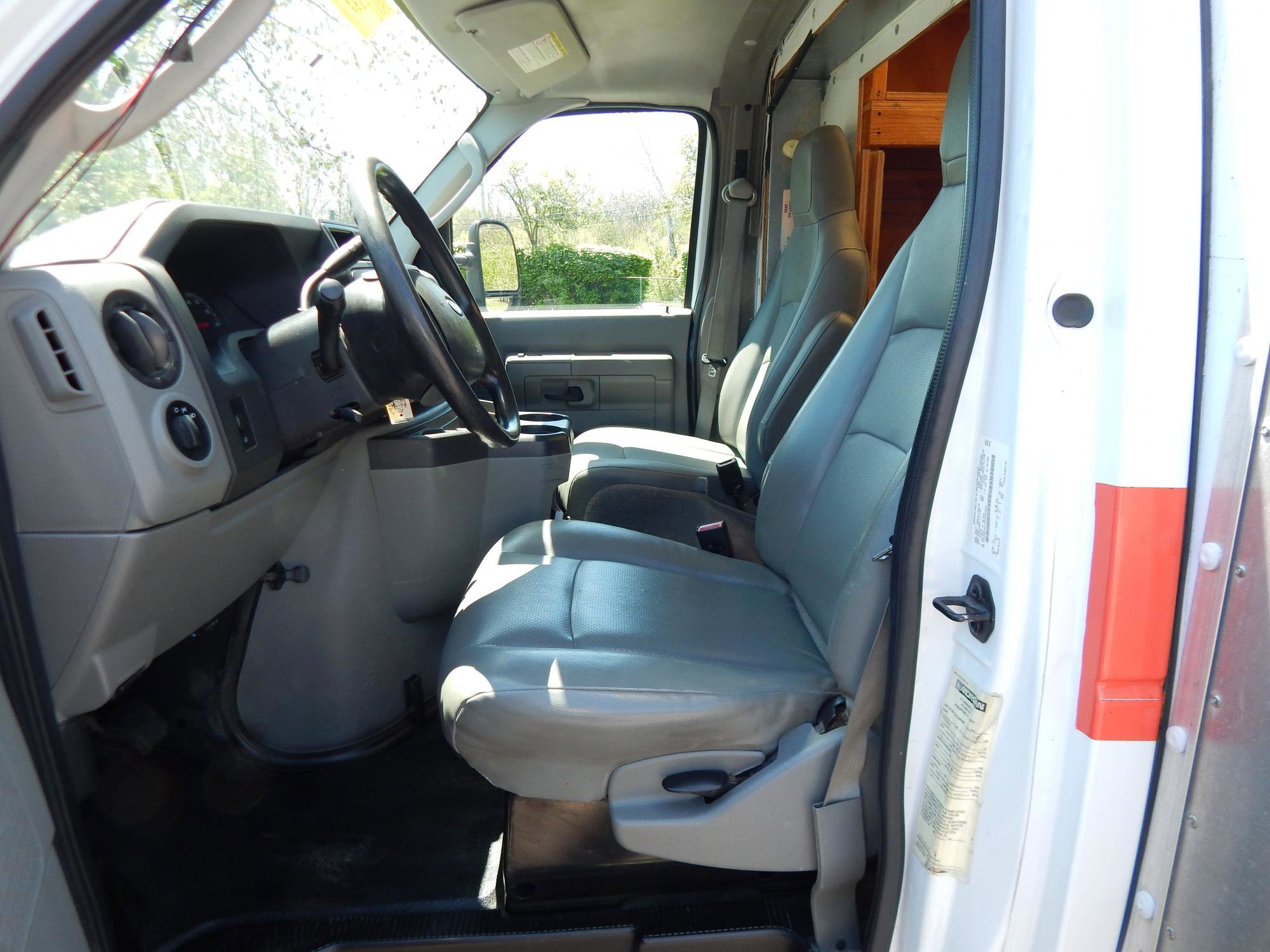 Used 2014 Ford E-350 and Econoline 350 Super Duty w/ Power Windows & Locks Group RWD image 13