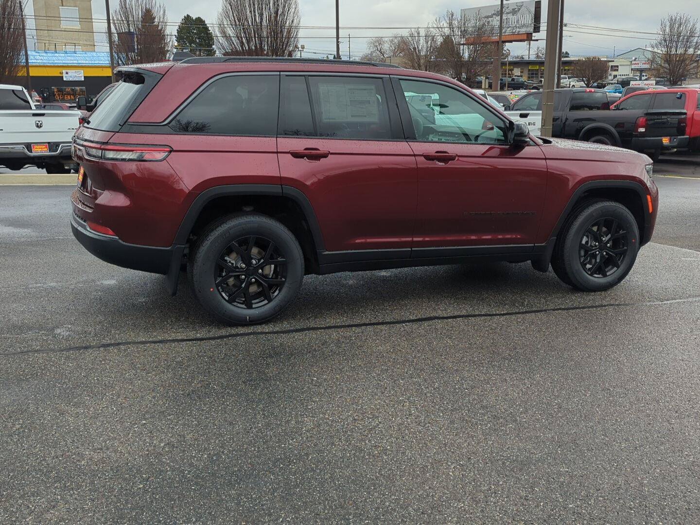 New 2026 Jeep Grand Cherokee Altitude AWD/4WD image 7