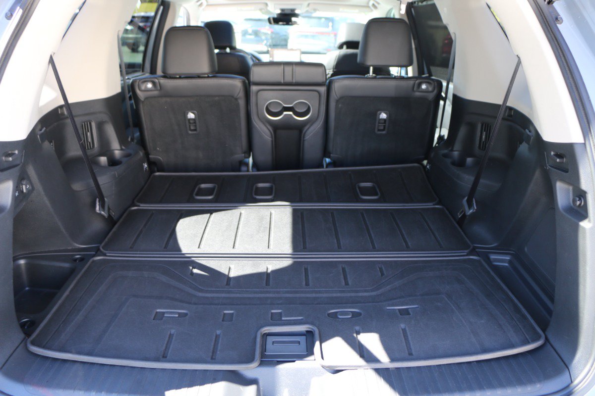 Used 2025 Honda Pilot Touring image 37