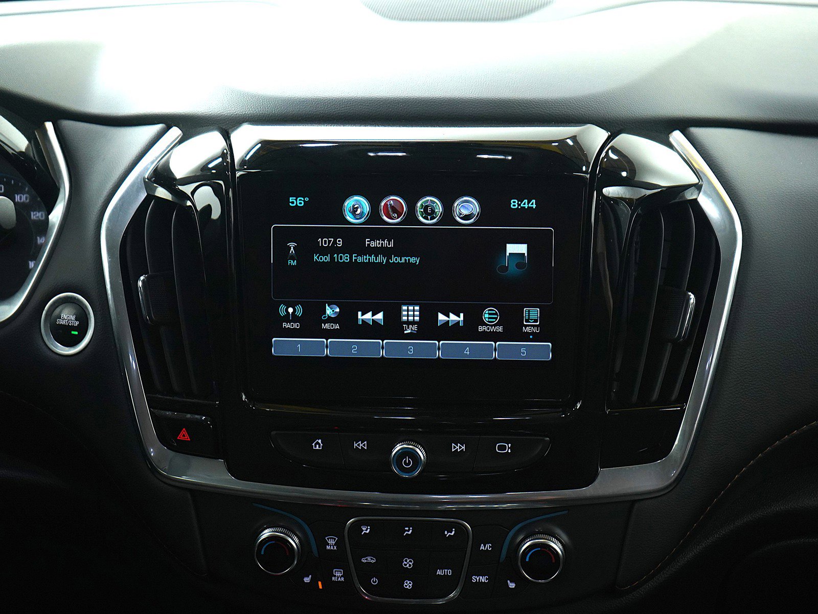 Used 2019 Chevrolet Traverse LT image 15