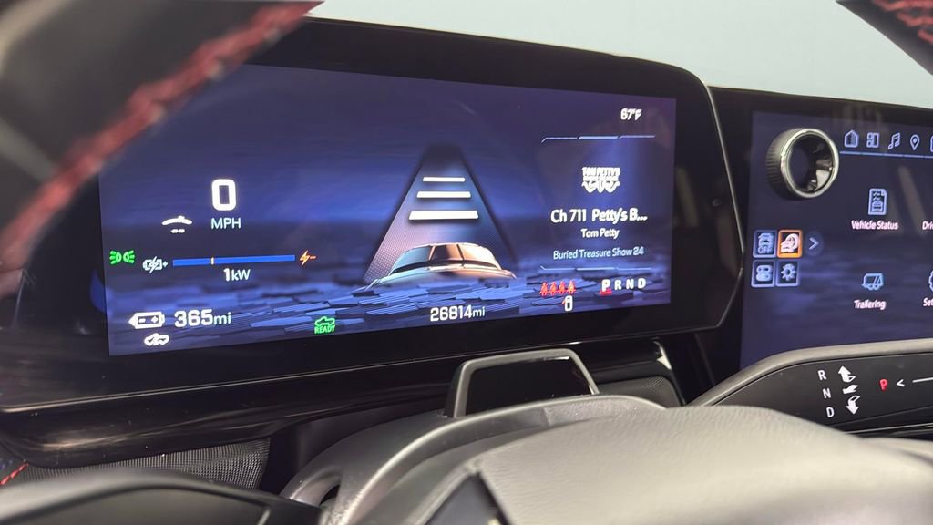 Certified 2024 Chevrolet Silverado EV RST image 33