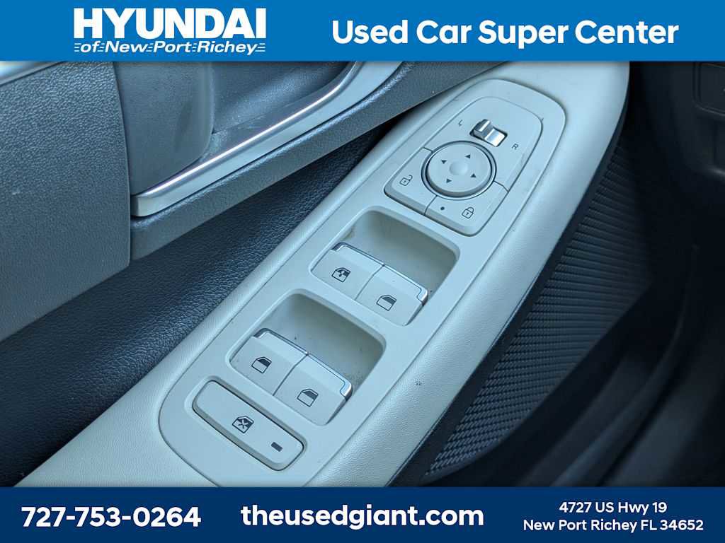 Used 2022 Hyundai Sonata SE w/ Cargo Package FWD image 24