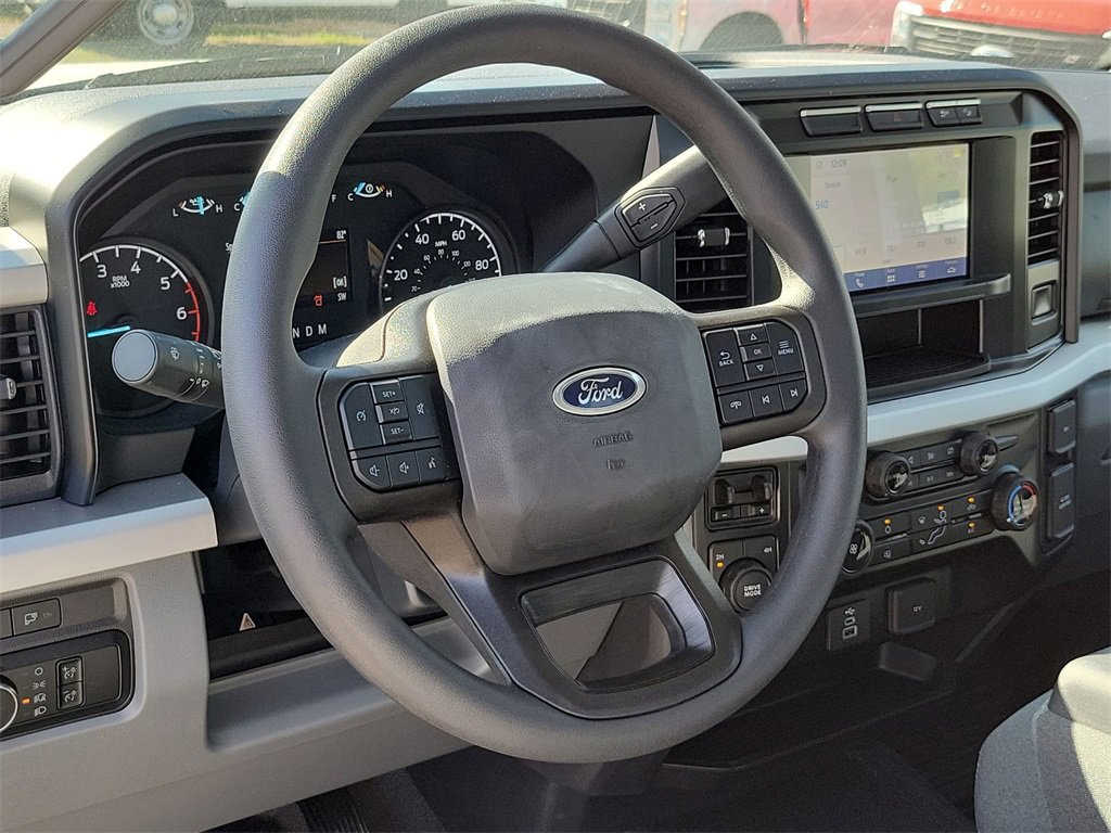 Used 2024 Ford F350 XLT w/ FX4 Off-Road Package image 11