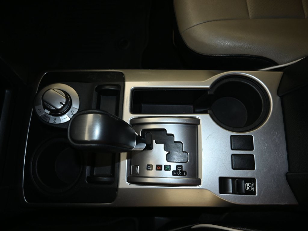 Used 2023 Toyota 4Runner SR5 AWD/4WD image 17