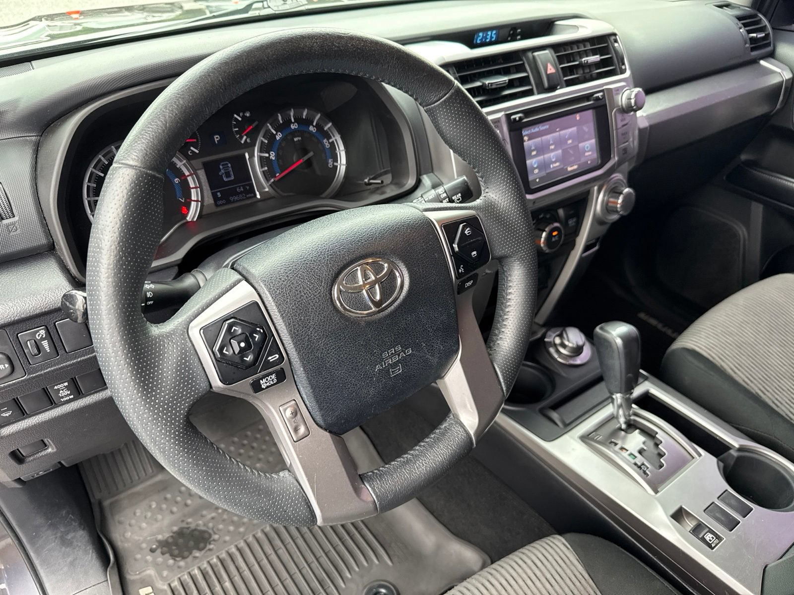 Used 2017 Toyota 4Runner SR5 AWD/4WD image 23