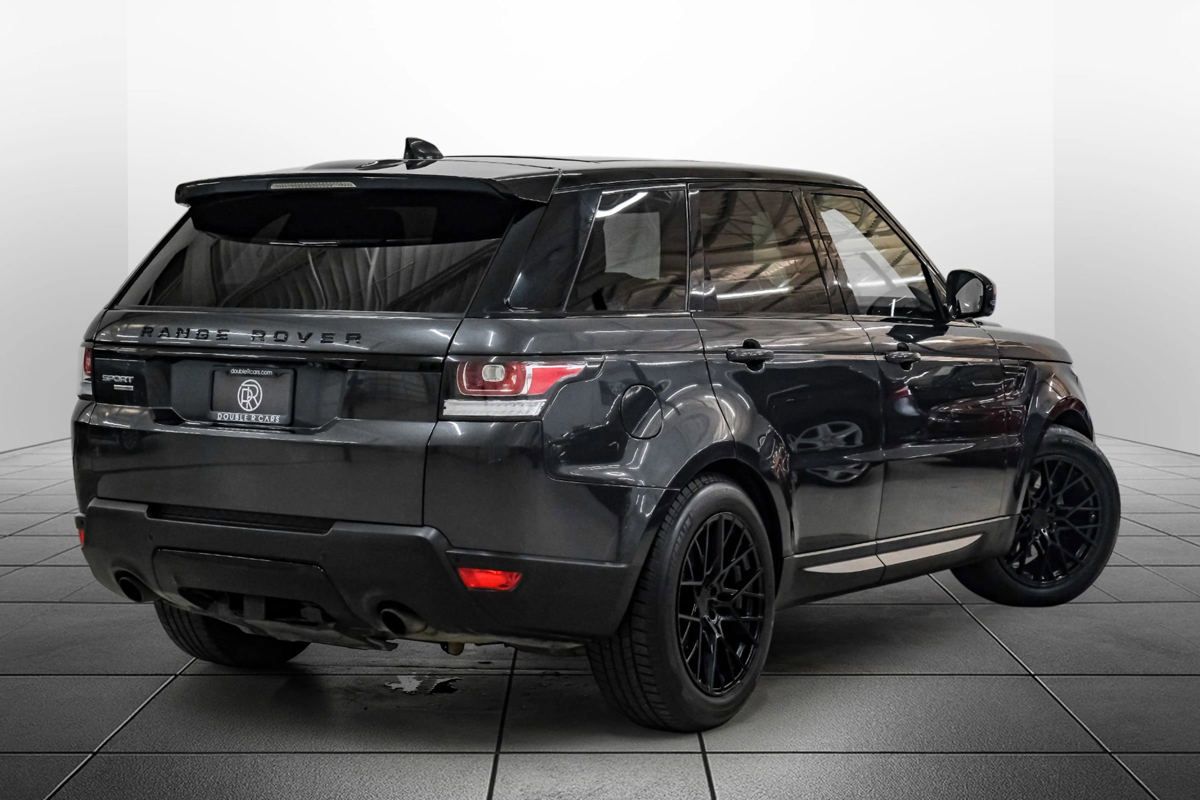 Used 2017 Land Rover Range Rover Sport HSE image 9