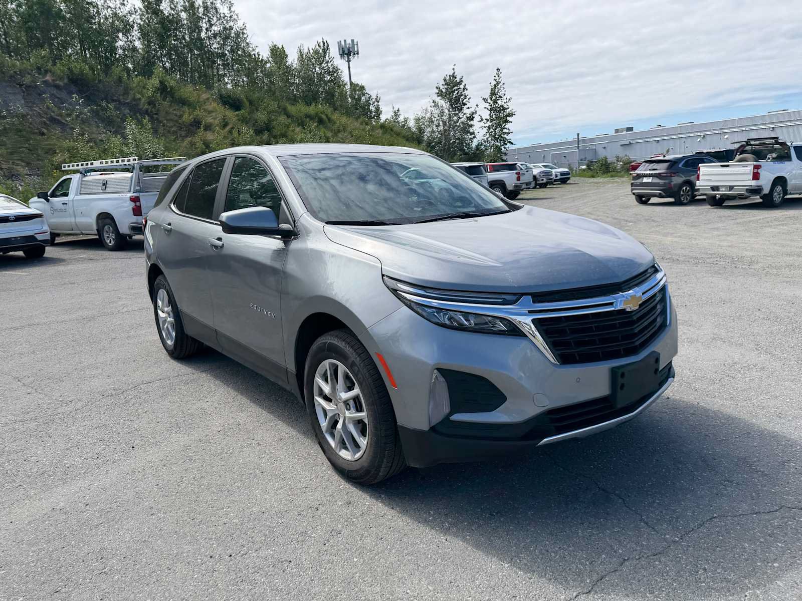 Used 2024 Chevrolet Equinox LT AWD/4WD image 5
