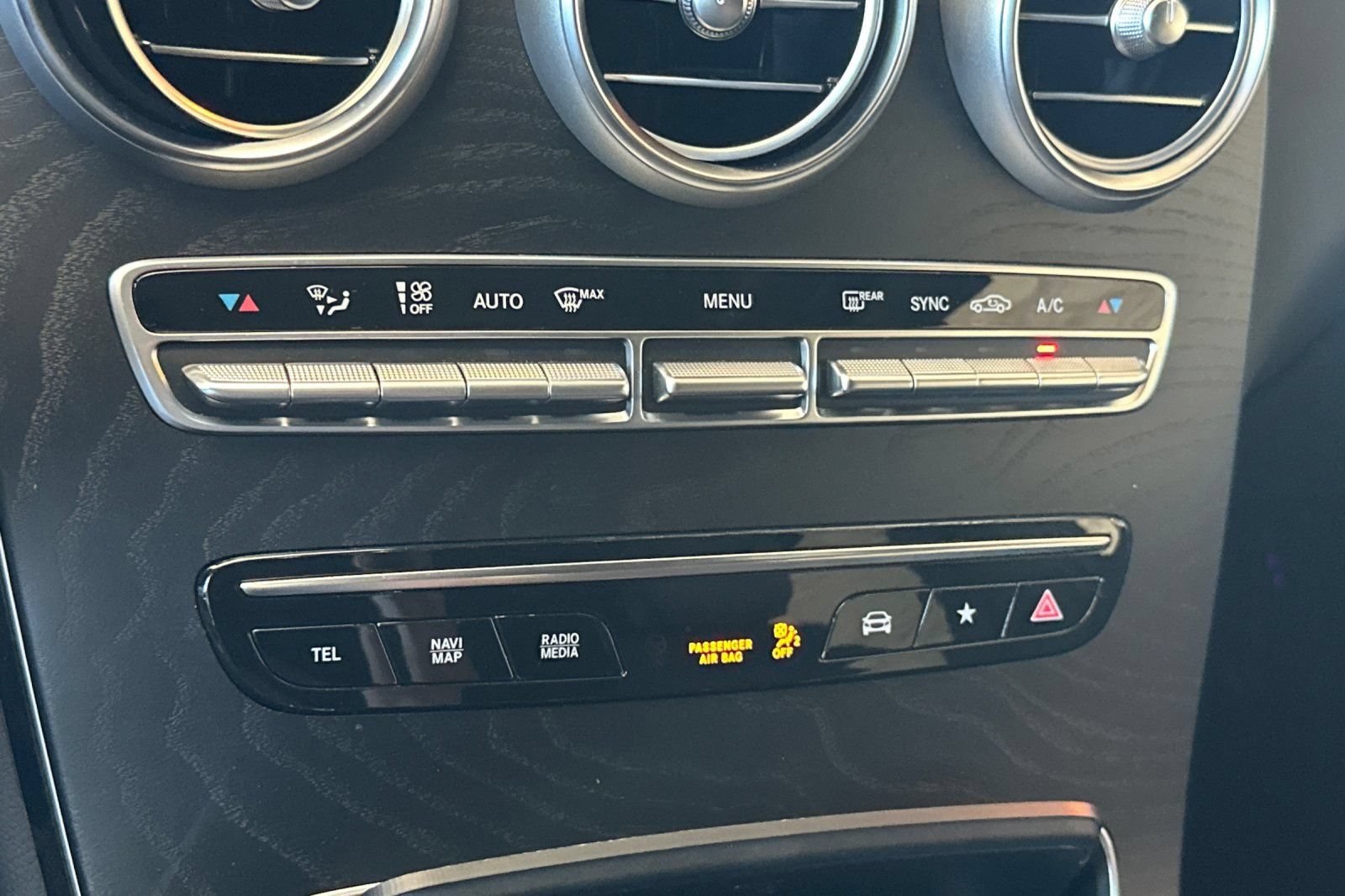 Certified 2023 Mercedes-Benz GLC 300 4MATIC Coupe image 27