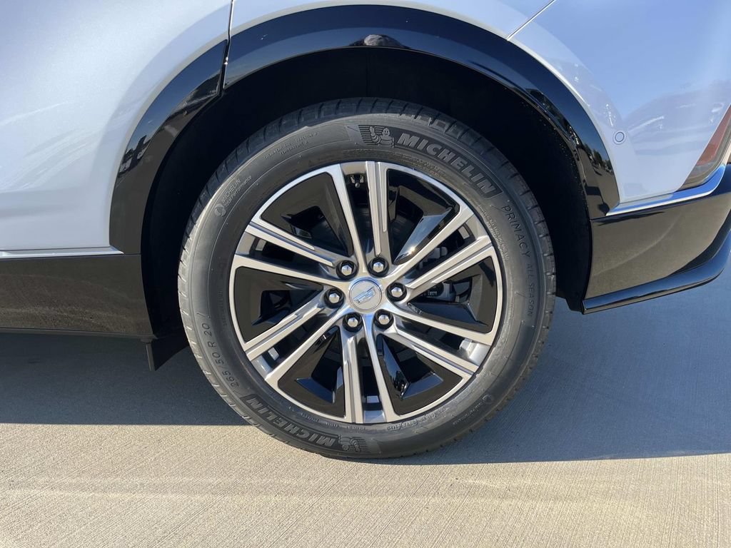 New 2026 Cadillac Lyriq Luxury RWD image 11