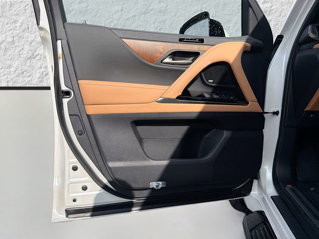 New 2026 Lexus LX 700h Luxury AWD/4WD image 23