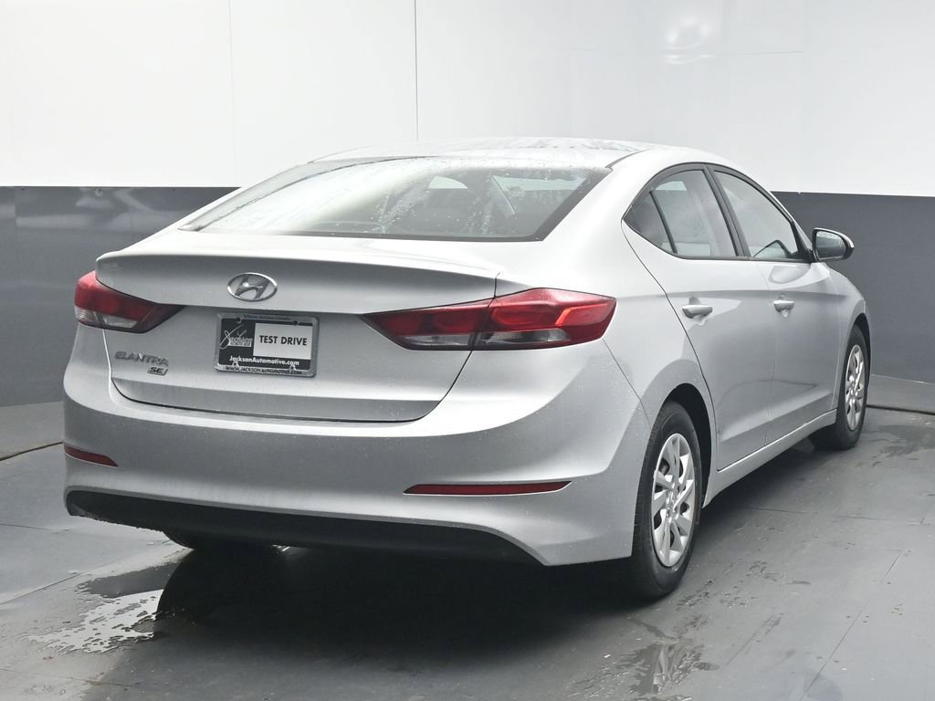 Used 2018 Hyundai Elantra SE w/ Cargo Package image 7